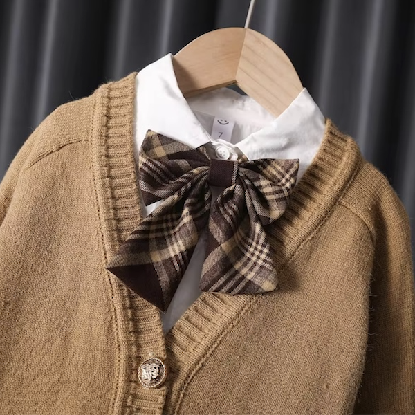 BIMBA - Completo 3 Pezzi da Bambina - Camicetta con Fiocco + Cardigan Bottoni Lavorati + Gonna Fantasia