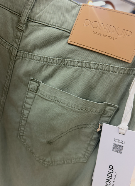 DONDUP Donna con Bottoni Gioiello , Tessuto Leggero colore Verde Chiaro