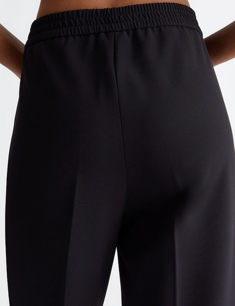 SOLO TG.38 - LiuJo Pantaloni in crepe stretch  - WF4280 T0486 - Nero